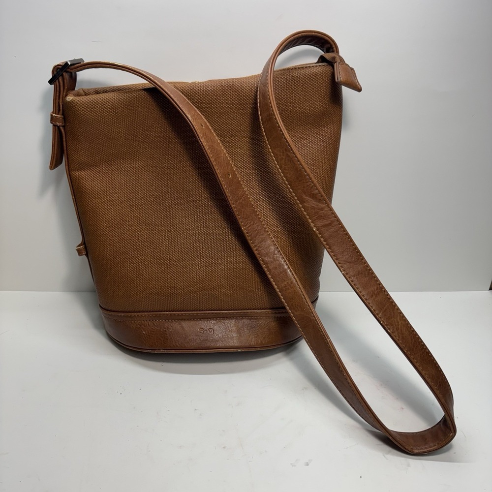 S-Q Vegan Leather Crossbody Bag Brown‎ Shoulder Purse Zip Closure Casual Chic